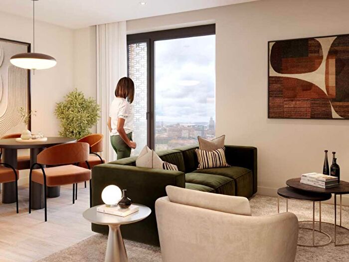 2 Bedroom Apartment For Sale In Cornbrook Arches, Manchester, Greater Manchester, M15