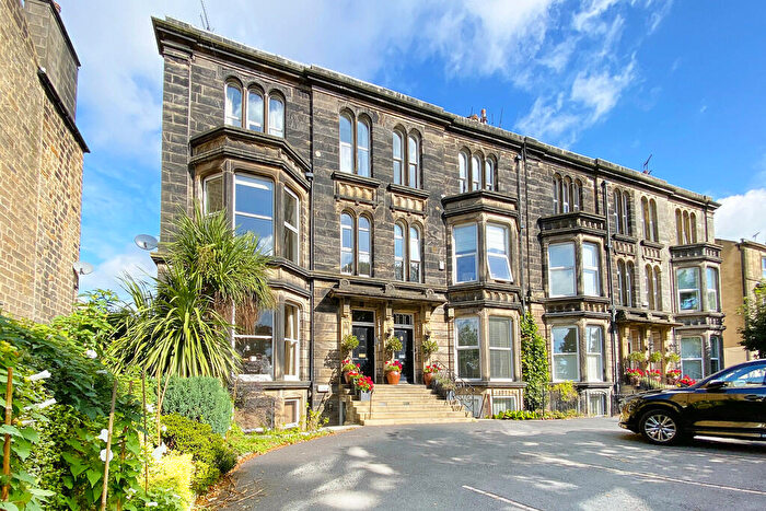 2 Bedroom Apartment To Rent In York Place, Harrogate, HG1