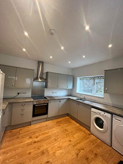 1 Bedroom Terraced House To Rent In Hawthorne Avenue, Uplands, SA2