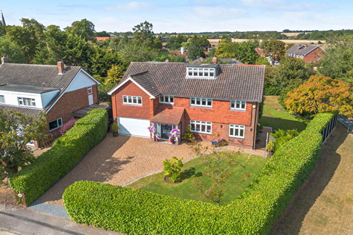 6 Bedroom Detached House For Sale In Church Green, Roxwell, Chelmsford, CM1