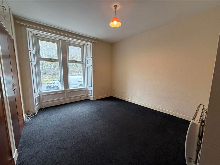 1 Bedroom Flat To Rent In G/L, Lochee Road, Dundee, DD2