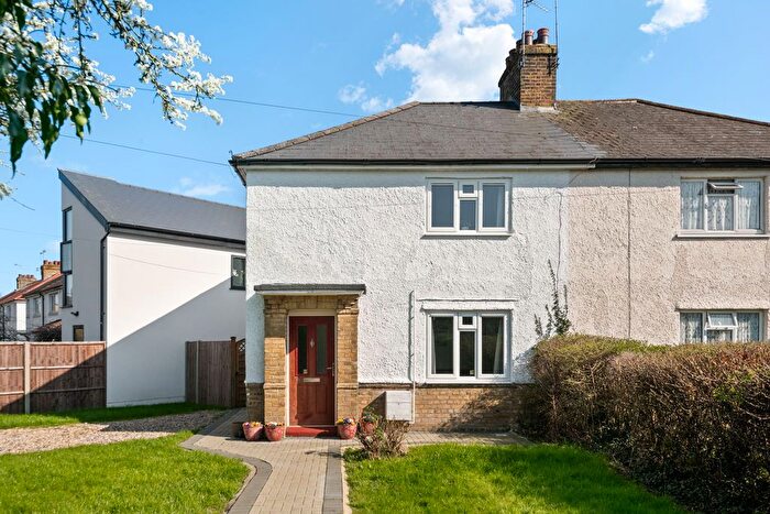 3 Bedroom Semi Detached House For Sale In Eastcote Lane, Northolt, UB5