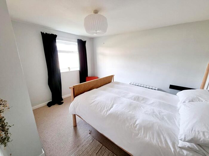 3 Bedroom Flat To Rent In Glan Gors, Harlech, LL46