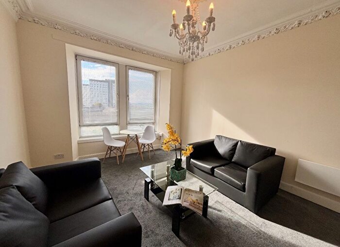 1 Bedroom Flat To Rent In High Street, Lochee, Dundee, DD2