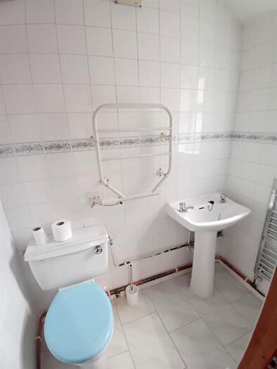 4 Bedroom Property To Rent In Broomfield Road, Earlsdon, Coventry, CV5
