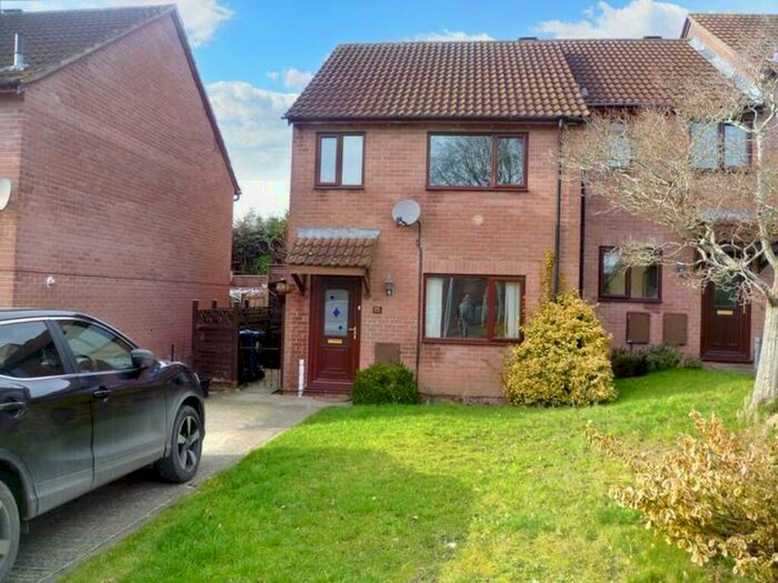 3 Bedroom Semi-Detached House To Rent In Middleton Close, Warminster, BA12