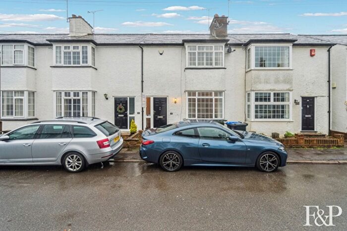 2 Bedroom Terraced House For Sale In Pinewood Close, Gerrards Cross, SL9