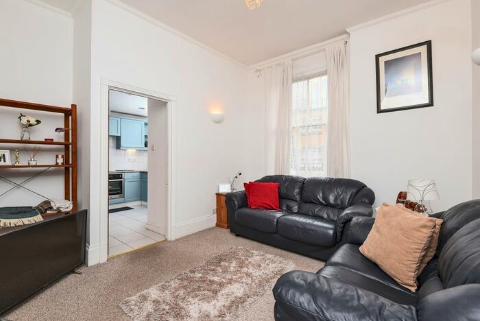 1 Bedroom Flat To Rent In Bickenhall Street, London, W1U