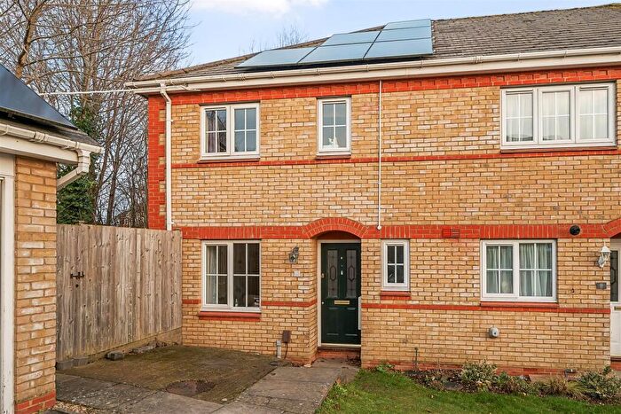 3 Bedroom End Of Terrace House To Rent In Lindford Road, Bishopdown Farm, SP1