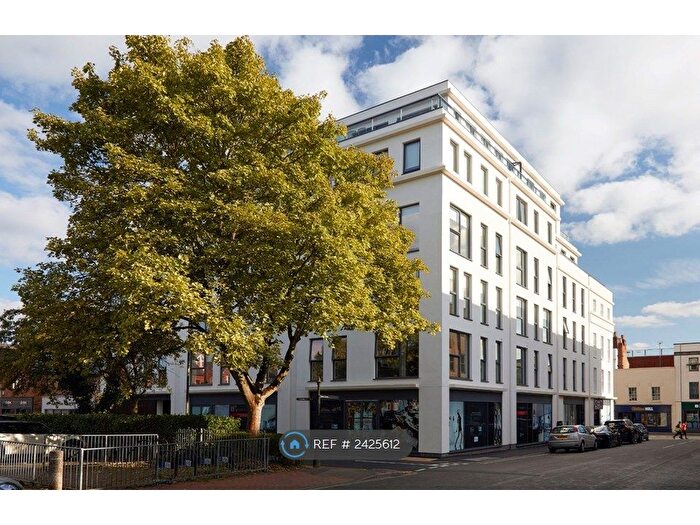 2 Bedroom Flat To Rent In Oxford Row, Leamington Spa, CV32