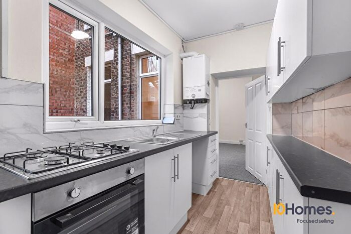 2 Bedroom Flat To Rent In Alexandra Road, Gateshead, NE8