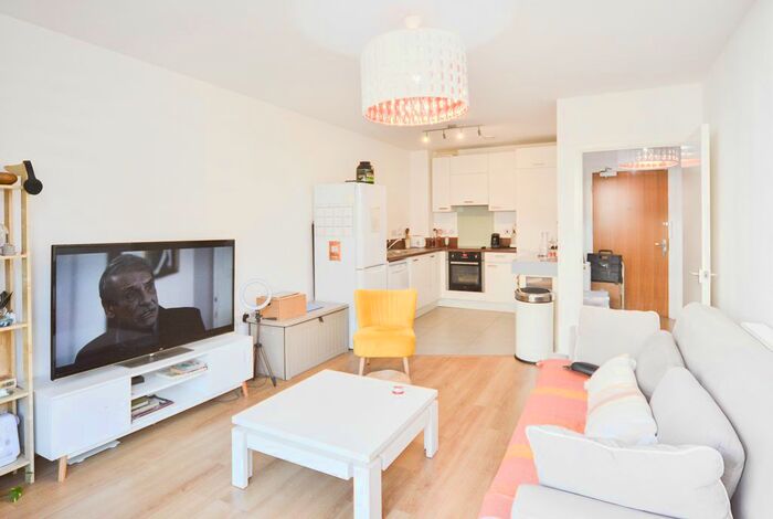 1 Bedroom Flat To Rent In Coster Avenue, London, N4