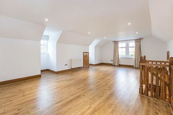 6 Bedroom Detached House To Rent In Eaton Park, Cobham, KT11