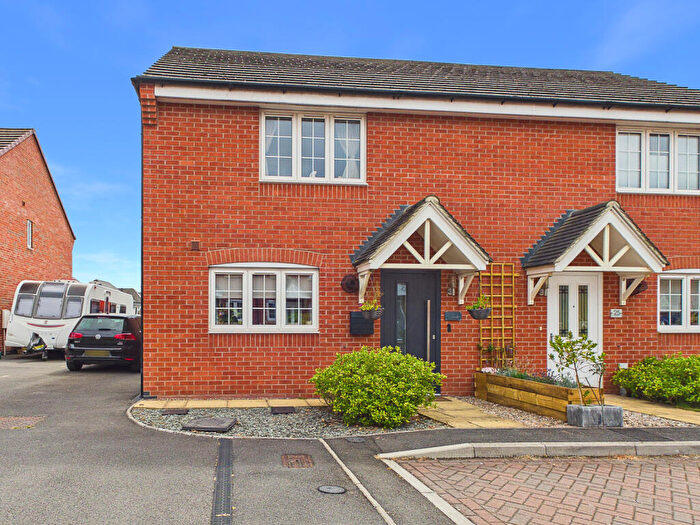 3 Bedroom Semi Detached House For Sale In Tower Drive, Langley Country Park, DE22