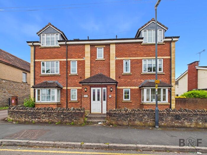 2 Bedroom Flat To Rent In Portland Street, Staple Hill, BS16