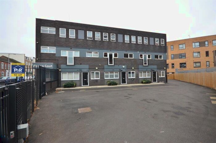 1 Bedroom Flat To Rent In Abacus Court, Dudley Street, Luton, LU2