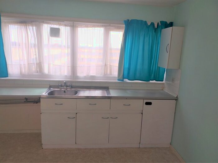 1 Bedroom Flat To Rent In Cheshire Close, Mitcham. London, CR4