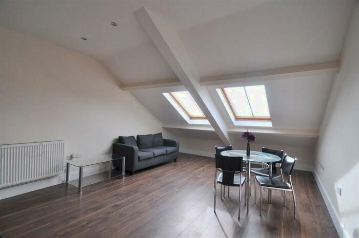 1 Bedroom Flat To Rent In Vincent Street, Bradford, BD1