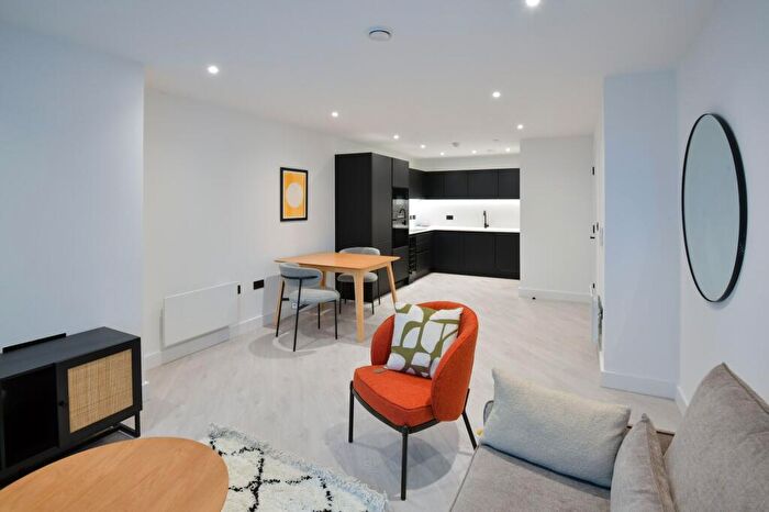 1 Bedroom Apartment To Rent In Trinity Way, Vista River Gardens, M3