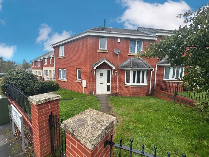 3 Bedroom Semi-Detached House For Sale In Stanley Road, Bushbury, Wolverhampton, WV10