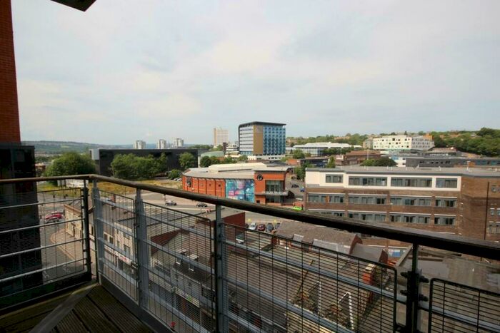 2 Bedroom Apartment To Rent In The Bar, Newcastle Upon Tyne, NE1