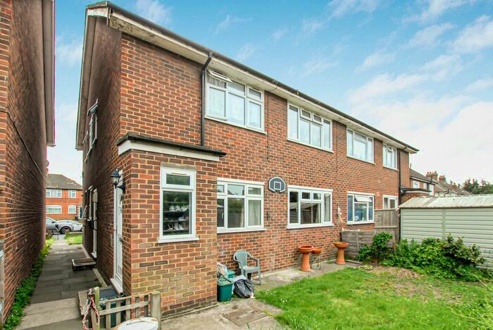 2 Bedroom Maisonette To Rent In Willow Tree Lane, Yeading, Hayes, UB4