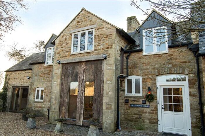 4 Bedroom Detached House To Rent In West End, Kingham, Chipping Norton, OX7