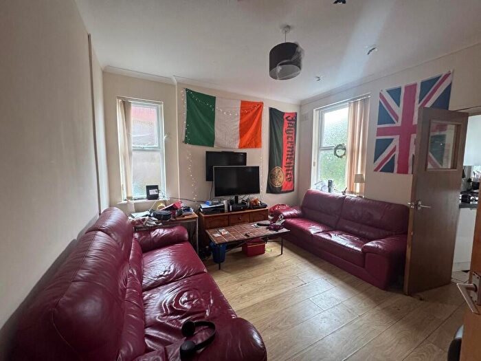 5 Bedroom Semi-Detached House To Rent In Willoughby Avenue, Nottingham, Nottinghamshire, NG7