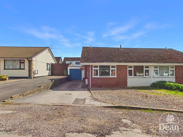 2 Bedroom Semi-Detached Bungalow For Sale In Lancaster Drive, Lydney, GL15