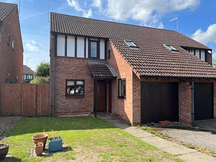 3 Bedroom House To Rent In Woodhall Rise, Werrington, Peterborough, PE4