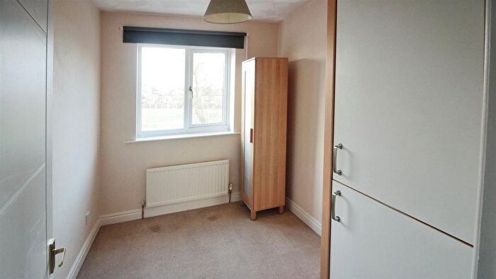 4 Bedroom Detached House For Sale In Stonecroft, Stanley, Wakefield, WF3