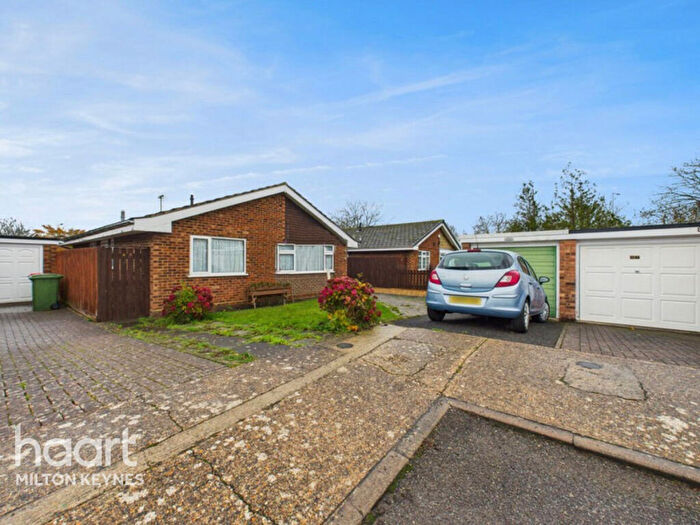 3 Bedroom Bungalow For Sale In Windmill Hill Drive, Milton Keynes, MK3