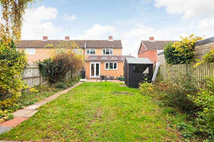 3 Bedroom Semi-Detached House For Sale In Welford Gardens, Abingdon, OX14