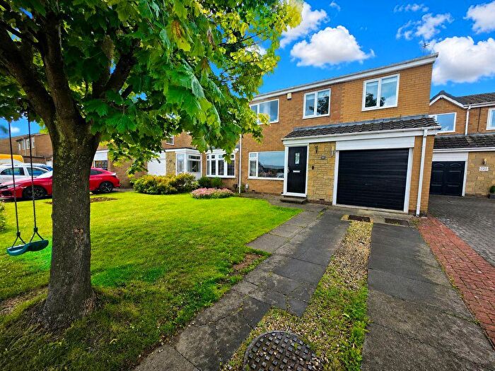 4 Bedroom Semi-Detached House For Sale In Kirton Way, Cramlington, NE23