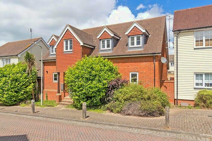 2 Bedroom Detached House To Rent In Scott Avenue, Canterbury, Kent, CT1