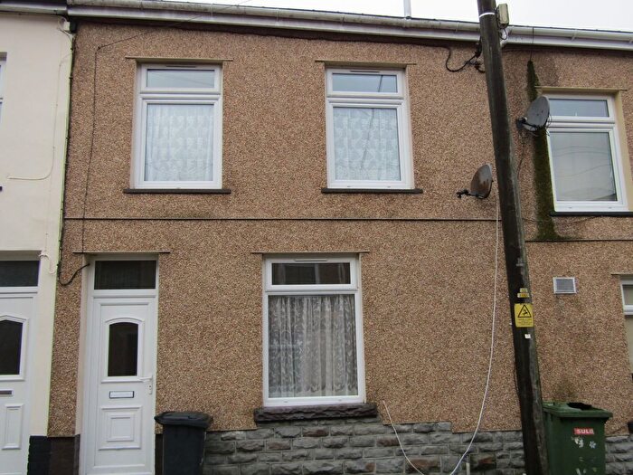 3 Bedroom Terraced House To Rent In Victoria Street, Mountain Ash, CF45