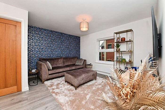 1 Bedroom Flat For Sale In Glebe Road, Chelmsford, Essex, CM1