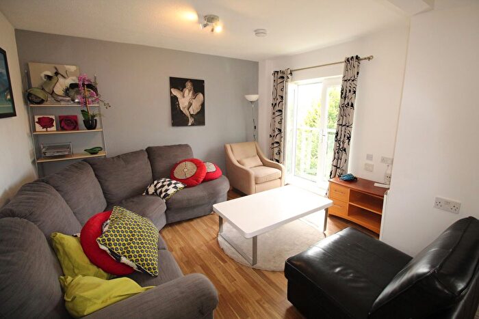 4 Bedroom Flat To Rent In Kensington Terrace, Hyde Park, Leeds, LS6