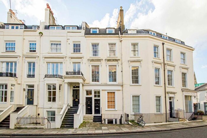 2 Bedroom Flat To Rent In Alma Square, St John's Wood, NW8