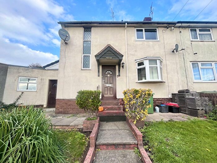 3 Bedroom End Terrace House For Sale In Lodge Crescent, Netherton, Dudley, DY2