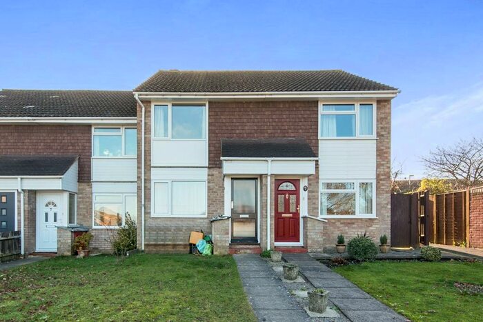 2 Bedroom House To Rent In Noble Road, Hedge End, Southampton, SO30