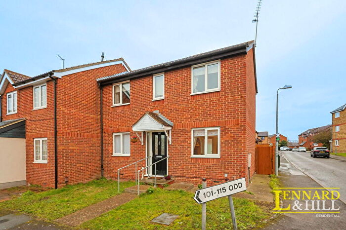 3 Bedroom End Of Terrace House For Sale In Parsonage Road, Grays, RM20