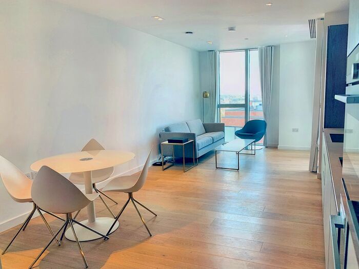 2 Bedroom Flat To Rent In City Road, London, EC1V