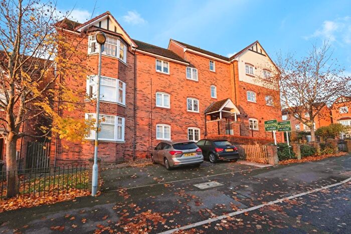2 Bedroom Flat To Rent In Rhayader Road, Birmingham, B31
