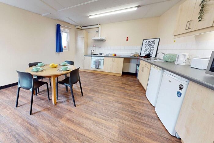 Studio To Rent In Creek Road, London, SE8