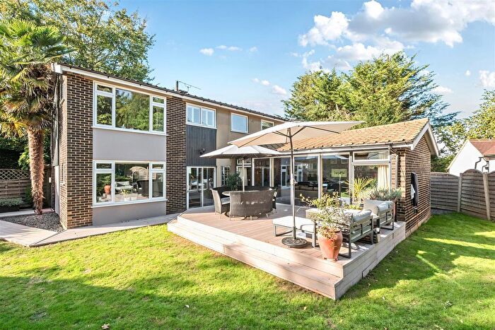 4 Bedroom Detached House For Sale In Starrock Lane, Chipstead, CR5