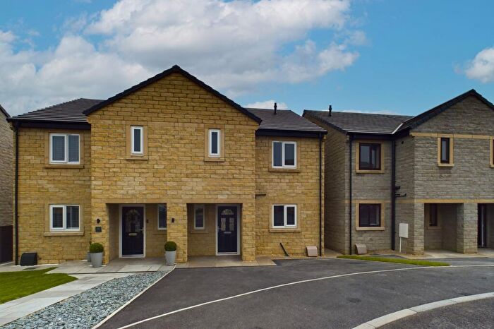 3 Bedroom Semi Detached House For Sale In Black Edge Close, Dove Holes, SK17