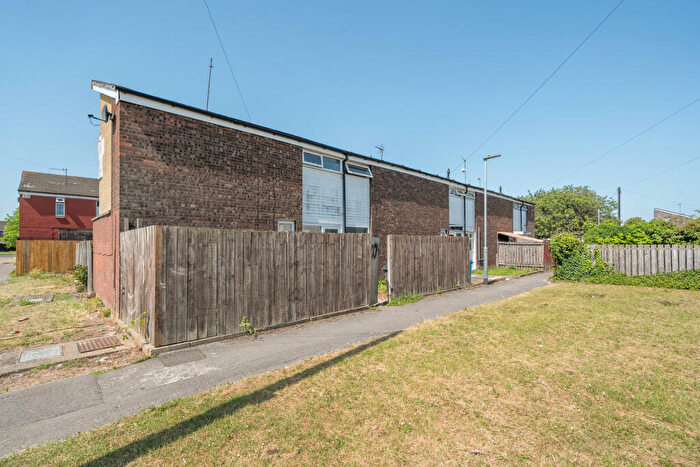 3 Bedroom Terraced House For Sale In Davidstow Close, Hull, HU7