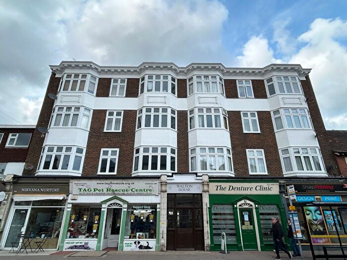 3 Bedroom Flat To Rent In High Street, Broadstairs, Kent, CT10