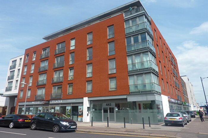 2 Bedroom Flat To Rent In Meridian Point, SS1